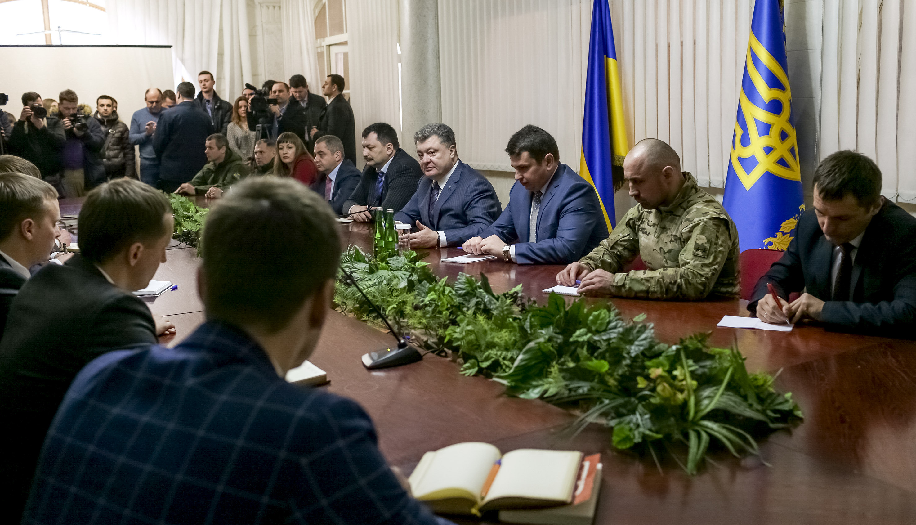 Жодні зв’язки не захистять корупціонерів – Президент у Національному антикорупційному бюро