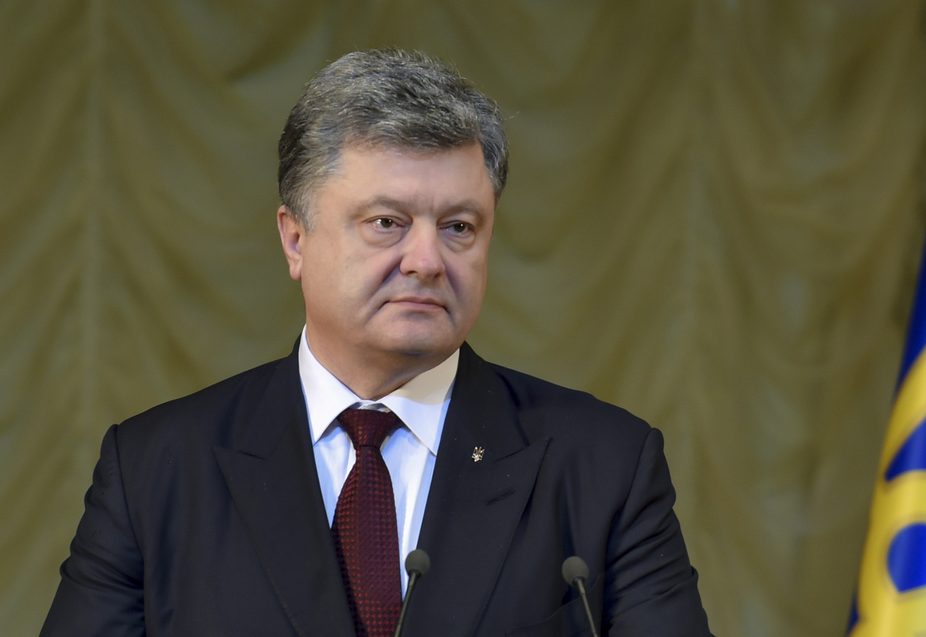 Перехід на контрактну службу дозволяє суттєво скоротити чисельність мобілізованих в цьому році – Президент