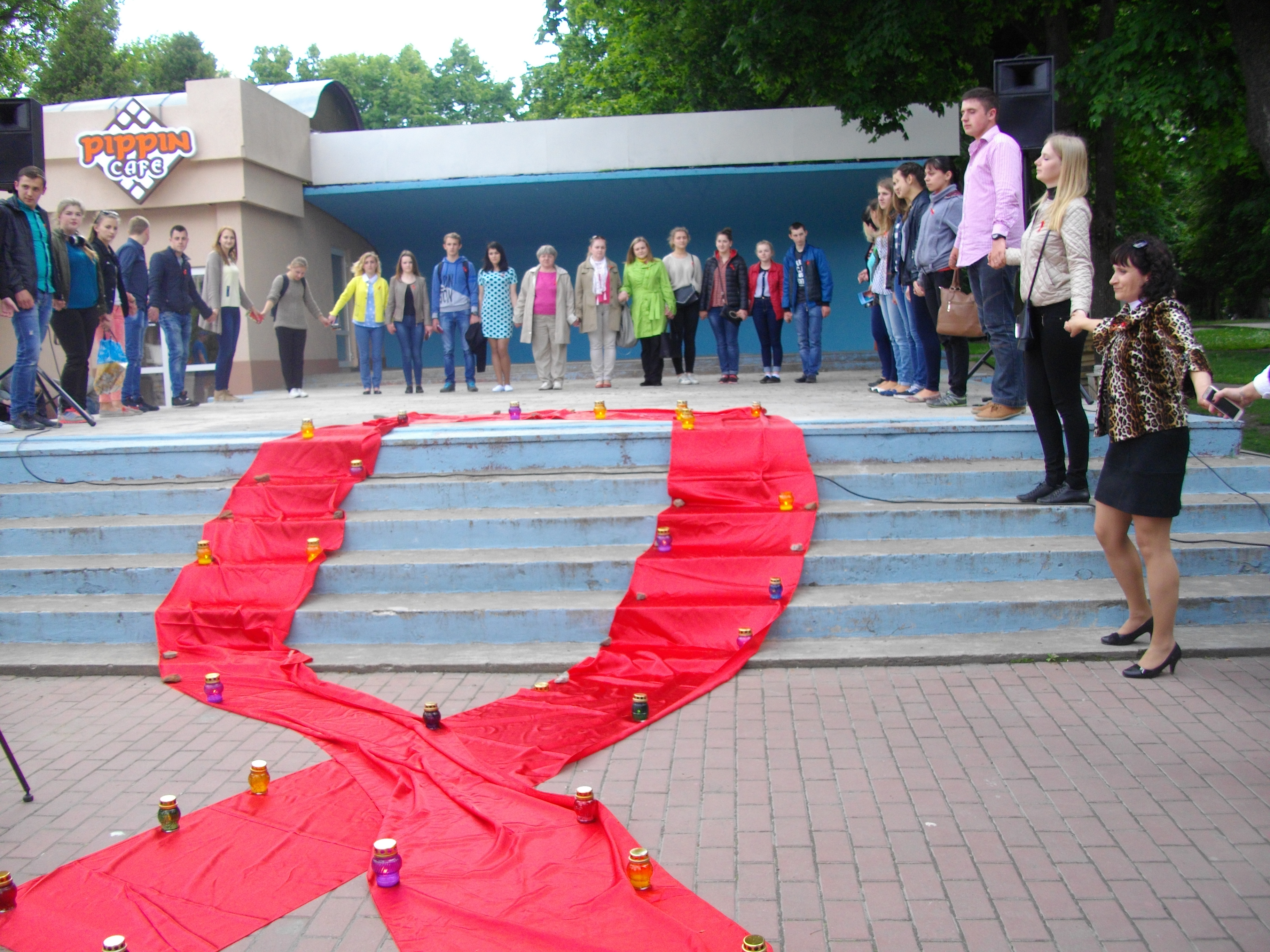15 травня – Всесвітній день пам’яті людей, які померли від СНІДу