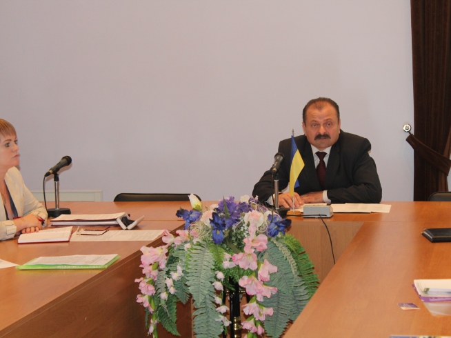 Олег Гуменний зустрівся з керівниками будівельних організацій Хмельниччини