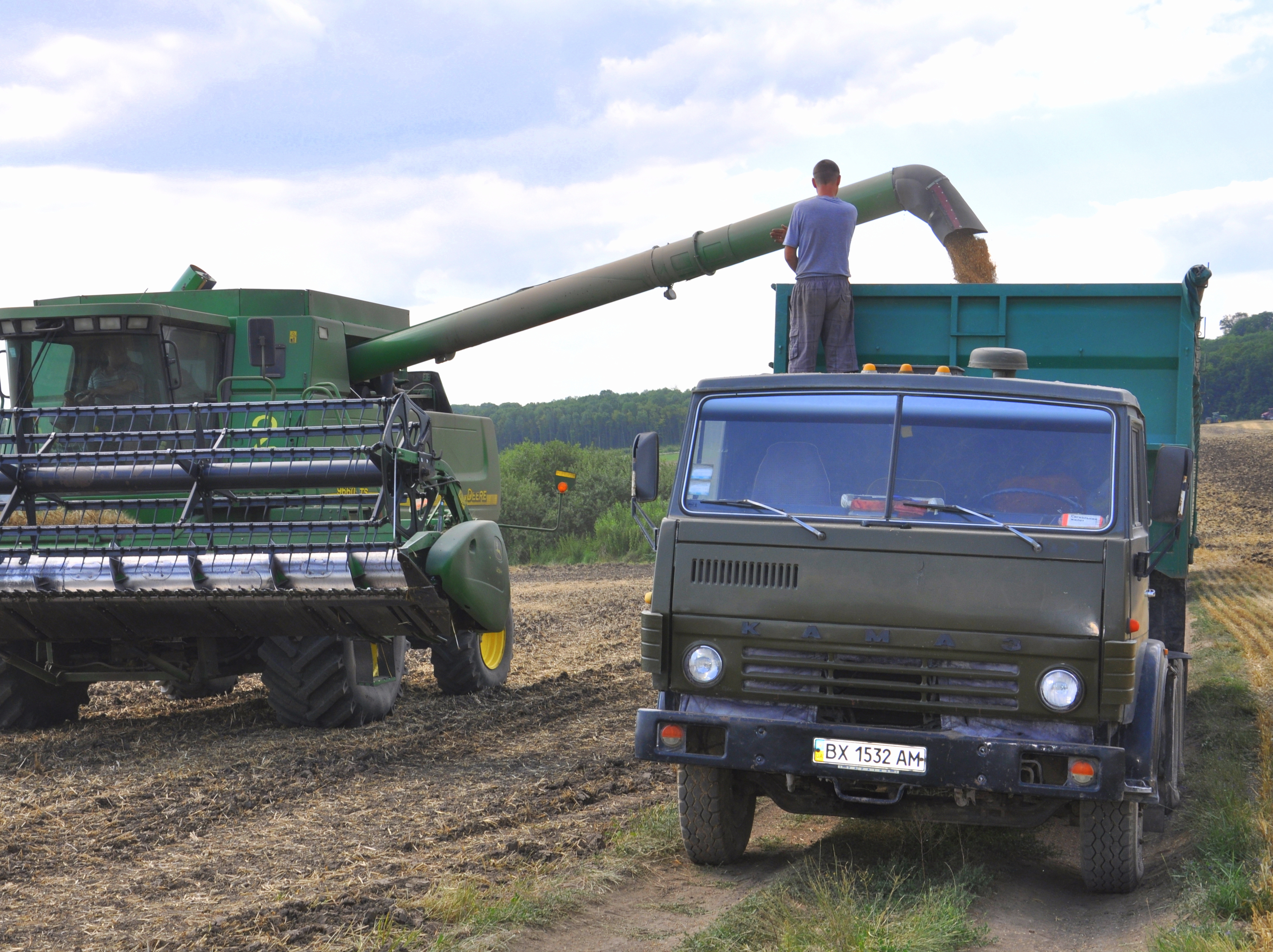 На Кам’янеччині у розпалі жнива
