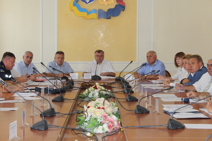На засіданні ТЕБ і НС вкотре обговорили заходи по ліквідації наслідків негоди на Городоччині