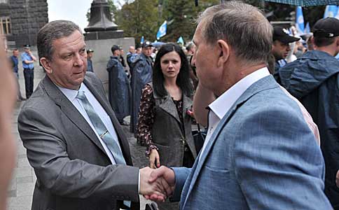 Уряд надав ґрунтовні роз’яснення щодо тарифів та підняття соціальних стандартів