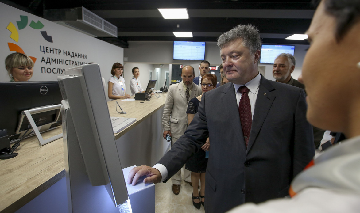 Офіційний запуск системи е-декларування має відбутись 31 серпня – Глава держави