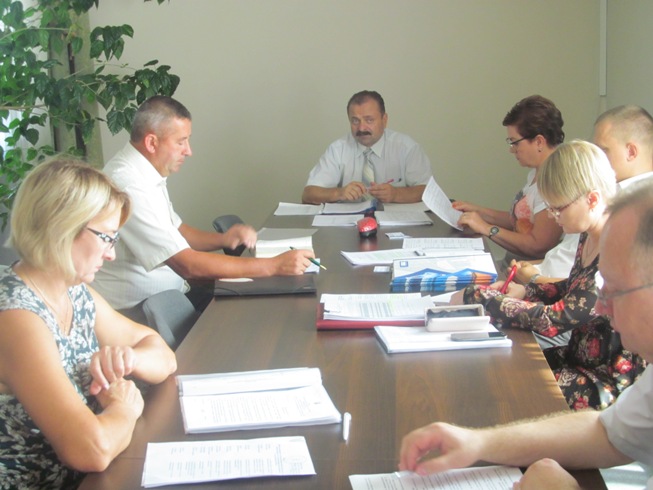 Розпочато заслуховування керівників районів та міст обласного значення щодо ходу виконання регіональної програми підвищення енергоефективності Хмельницької області на 2011-2016 роки