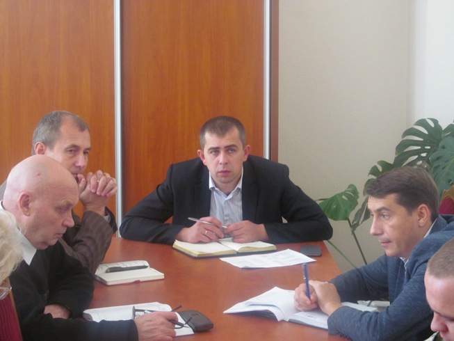 Обговорено питання допризовної підготовки та підготовки призовників з військово-технічних спеціальностей у 2016/2017 навчальному році