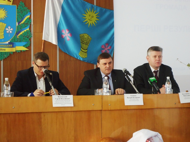 Новоушицька селищна об’єднана територіальна громада ділилась досвідом об’єднання