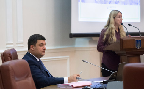 Прем’єр-міністр не радить фармкомпаніям грати в дефіцит ліків після рішення Уряду щодо їх здешевлення