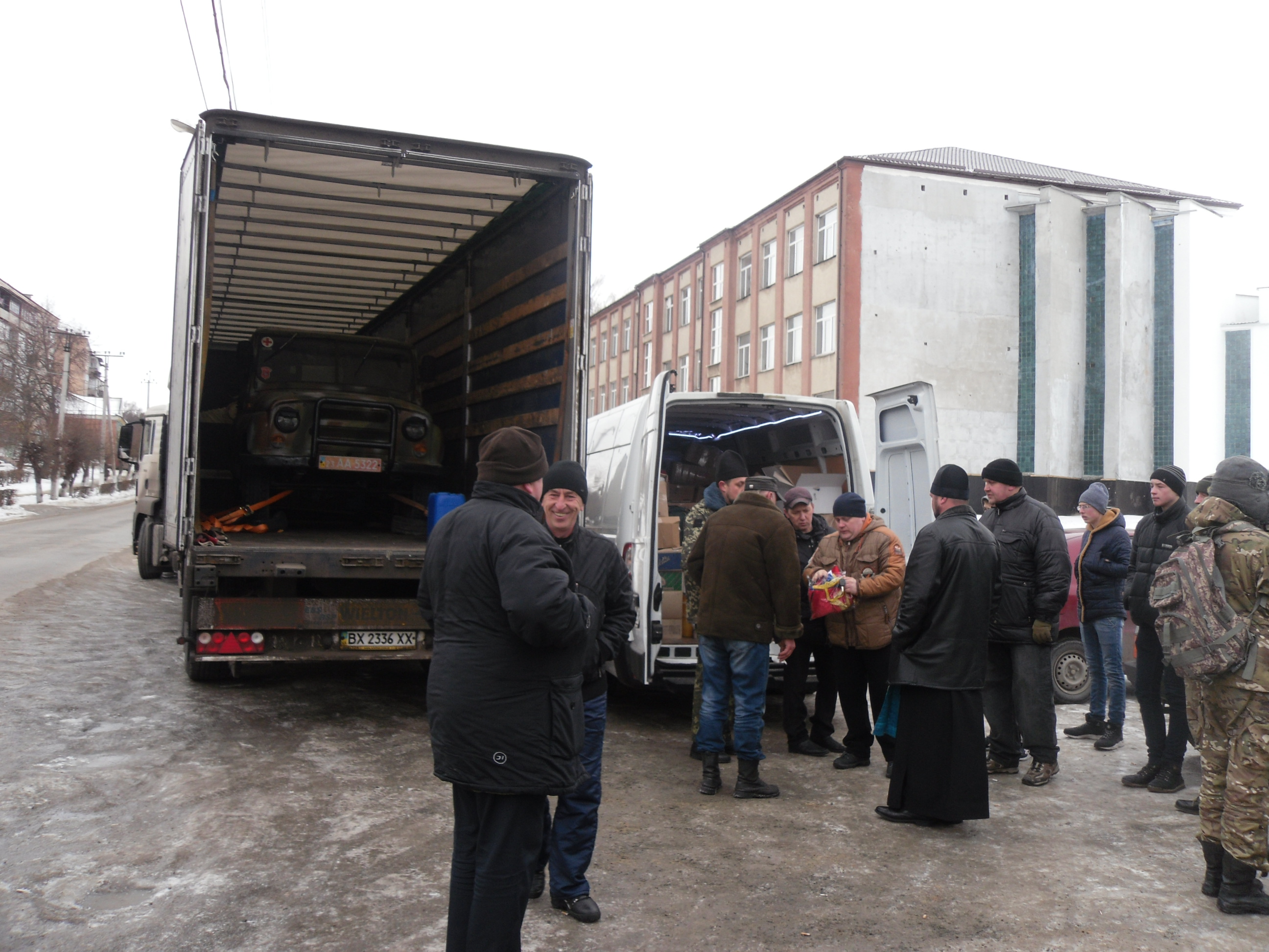 Волонтери Ізяславщини  вирушили на Схід