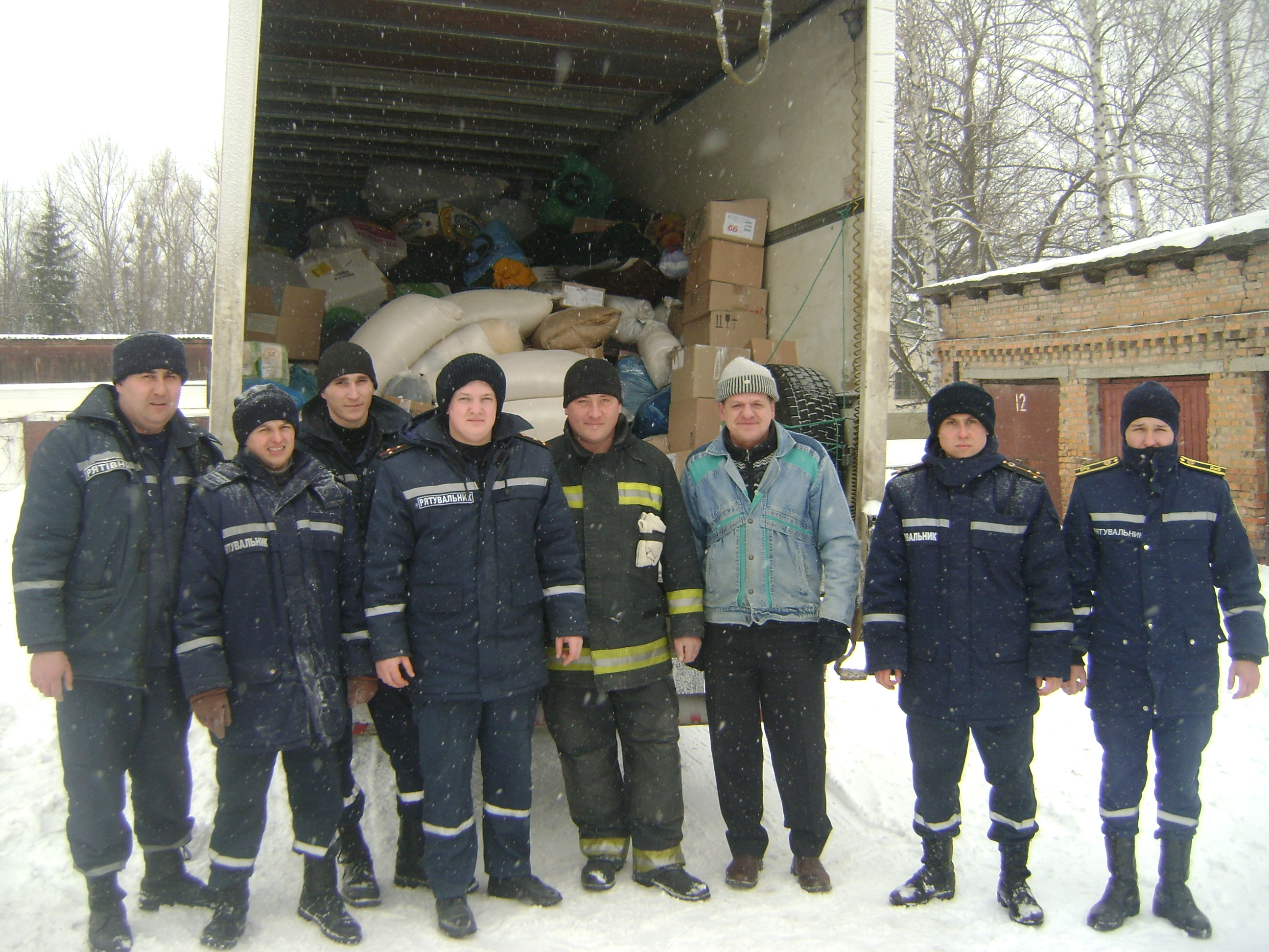 Громада Шепетівського району відправила гуманітарну допомогу жителям Авдіївки