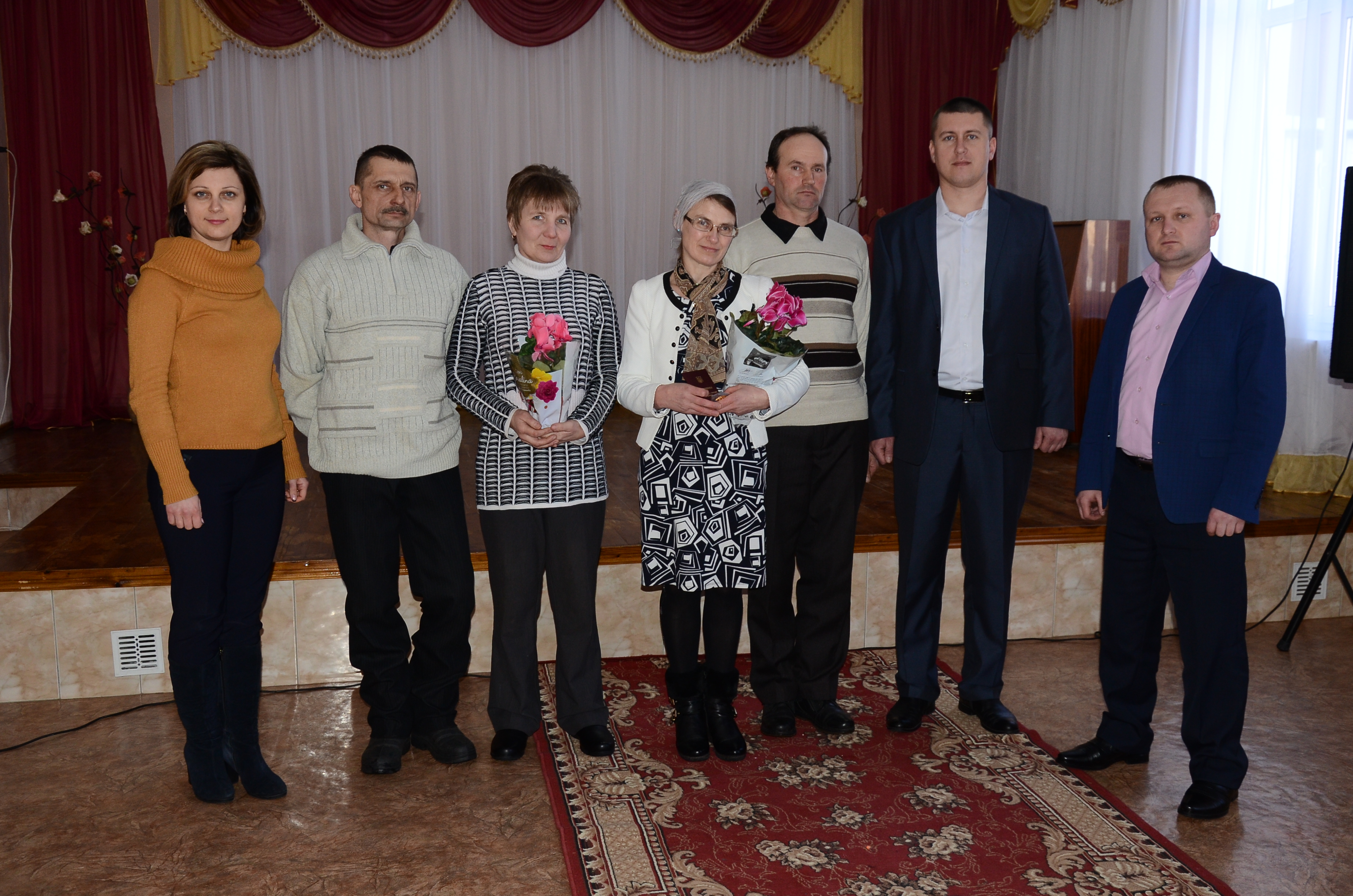 На Білогірщині вітали матерів, яким присвоєно почесне звання “Мати-героїня”