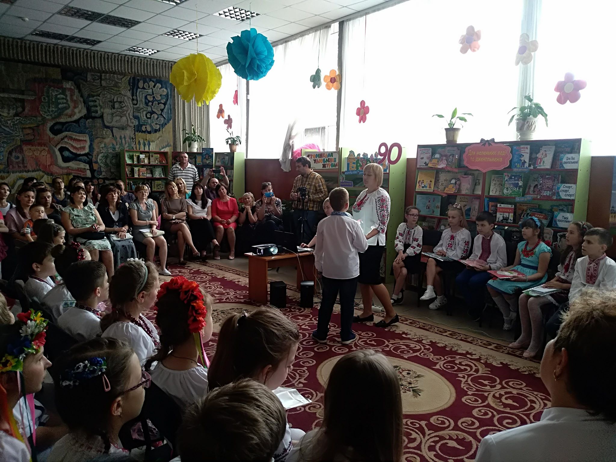 День  матері  відзначили в обласній бібліотеці для дітей імені Т.Г.Шевченка
