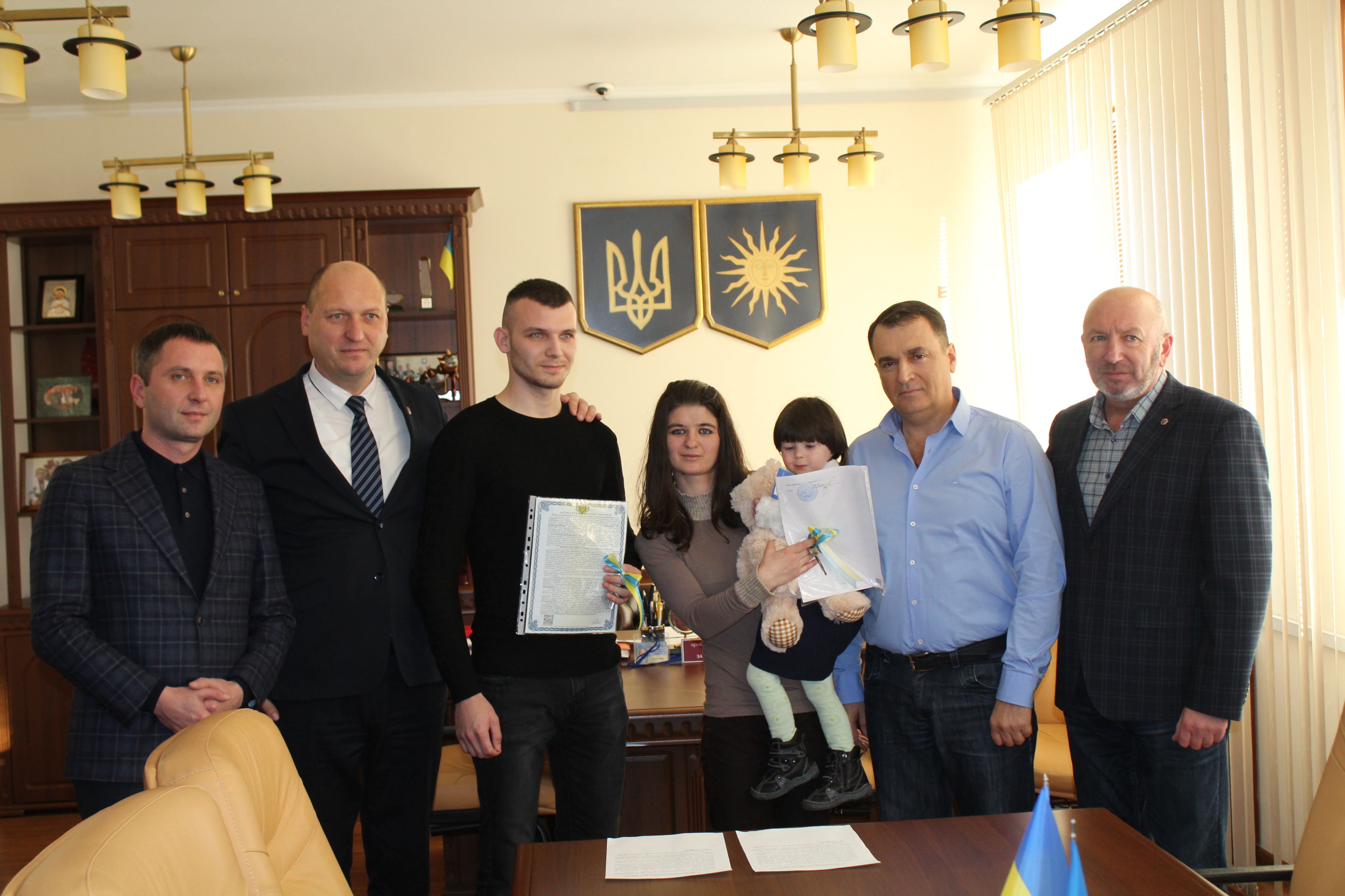 У Кам’янці – Подільському вручили ключі від квартир дітям-сиротам