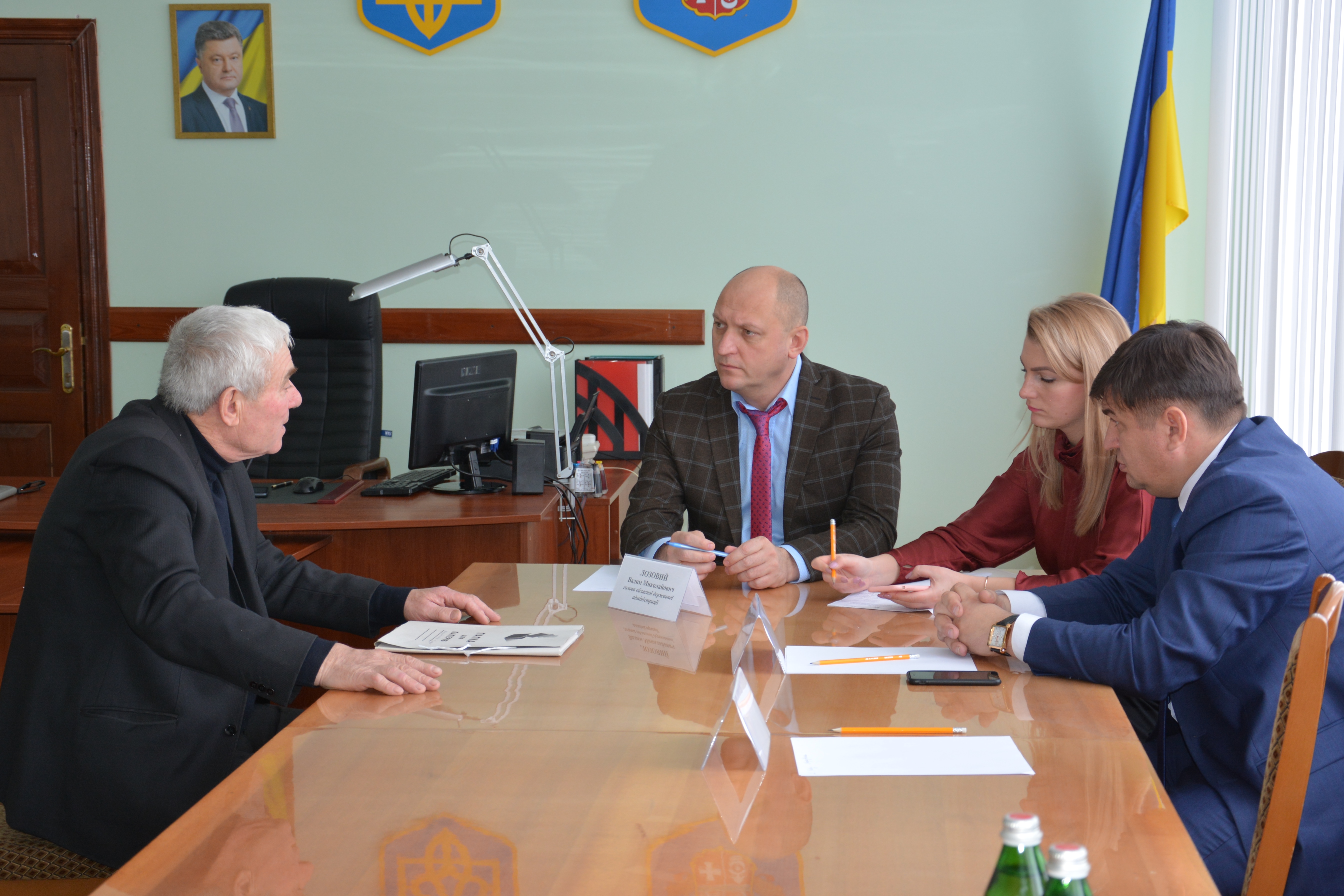 Вадим Лозовий провів виїзний прийом громадян у Старокостянтинівському районі