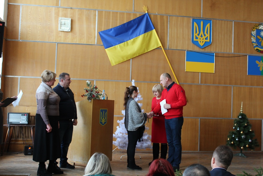 Ключі від власних осель отримали діти-сироти