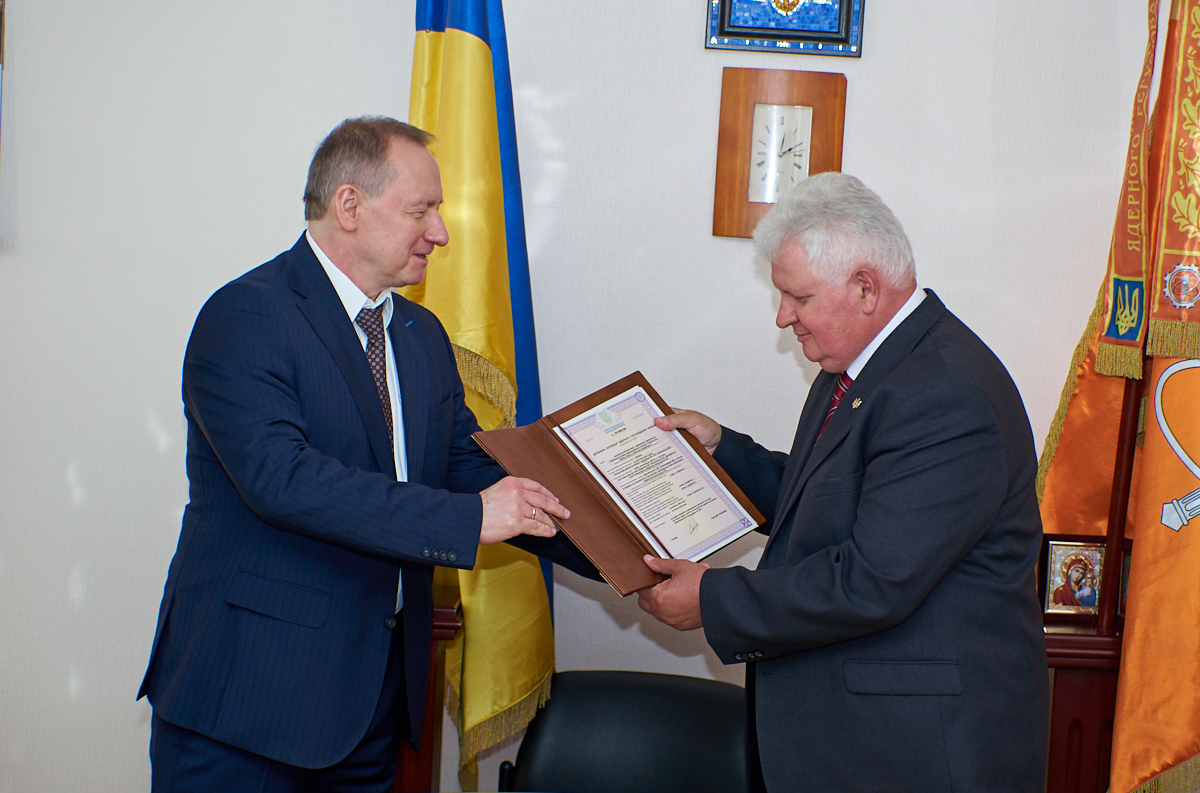 Хмельницька АЕС отримала ліцензію на право експлуатації  першого енергоблока у понадпроектний термін