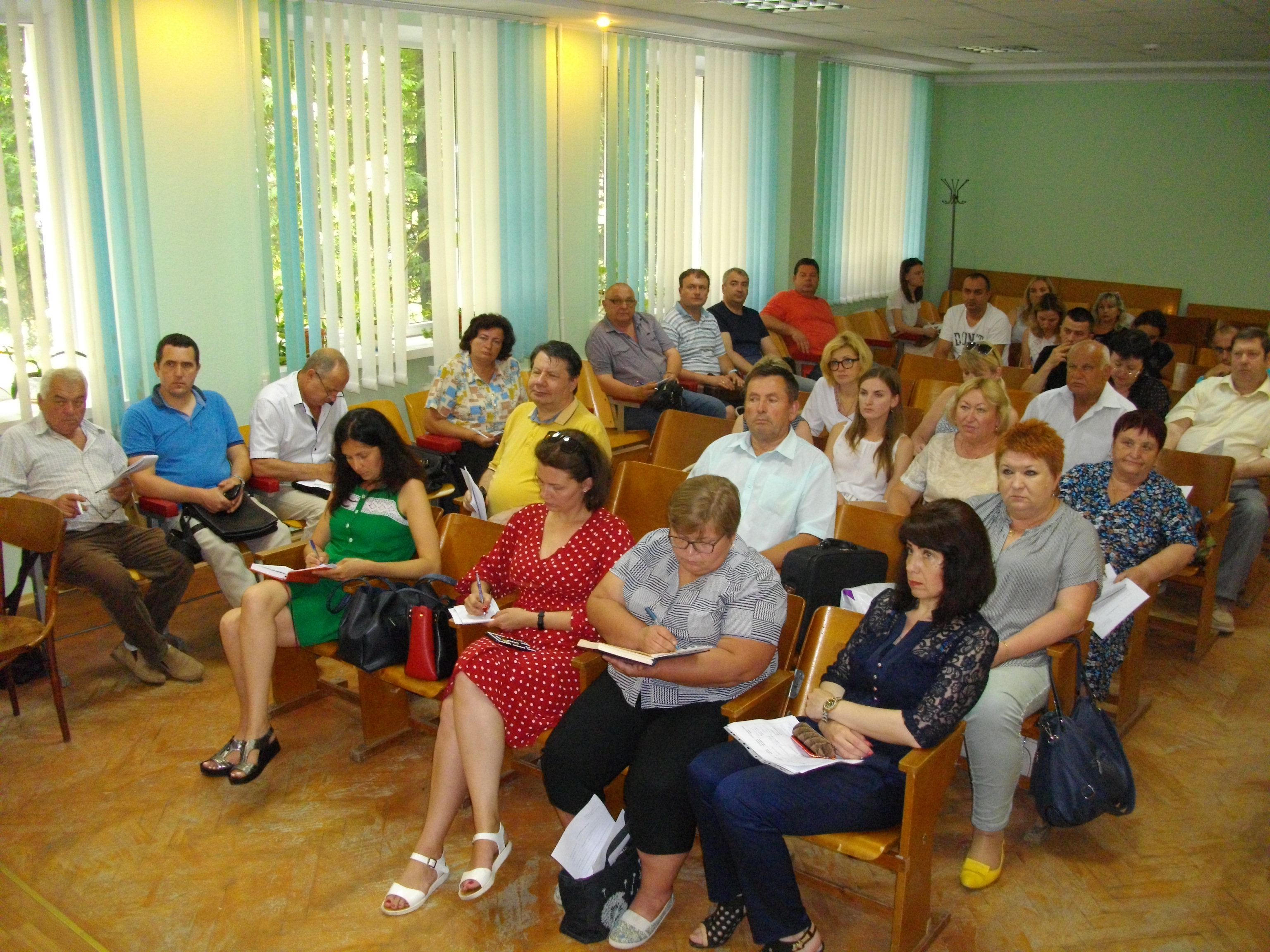 Лікарі-стоматологи Хмельницької області проаналізували безперервний професійний розвиток фахівців у сфері охорони здоров’я