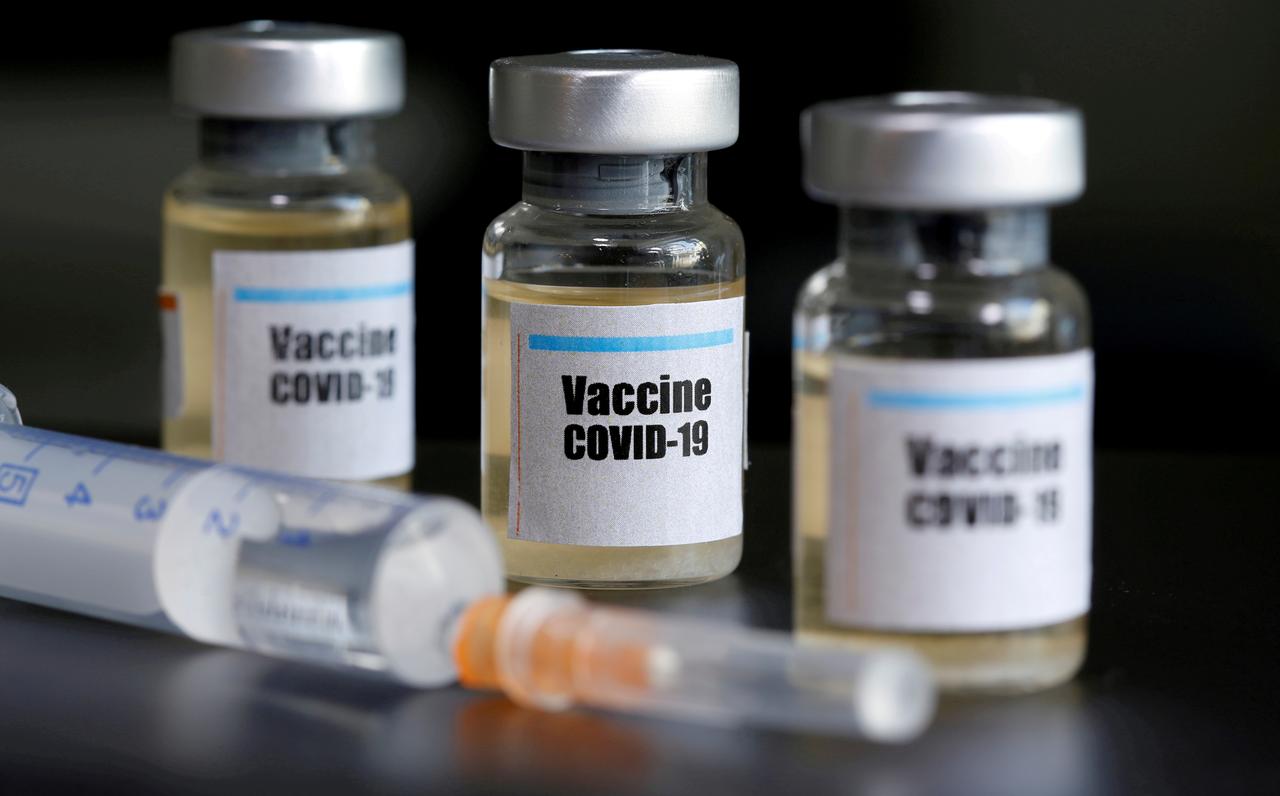 Україна отримає ще 1,9 мільйона доз вакцини проти COVID-19 у максимально короткі терміни. Підписано контракт про постачання