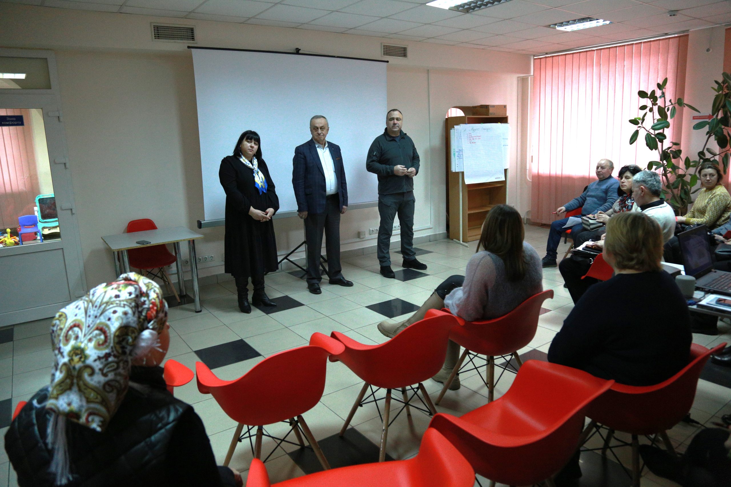 Продовжуються тренінги з нової ветеранської політики для старост Хмельниччини