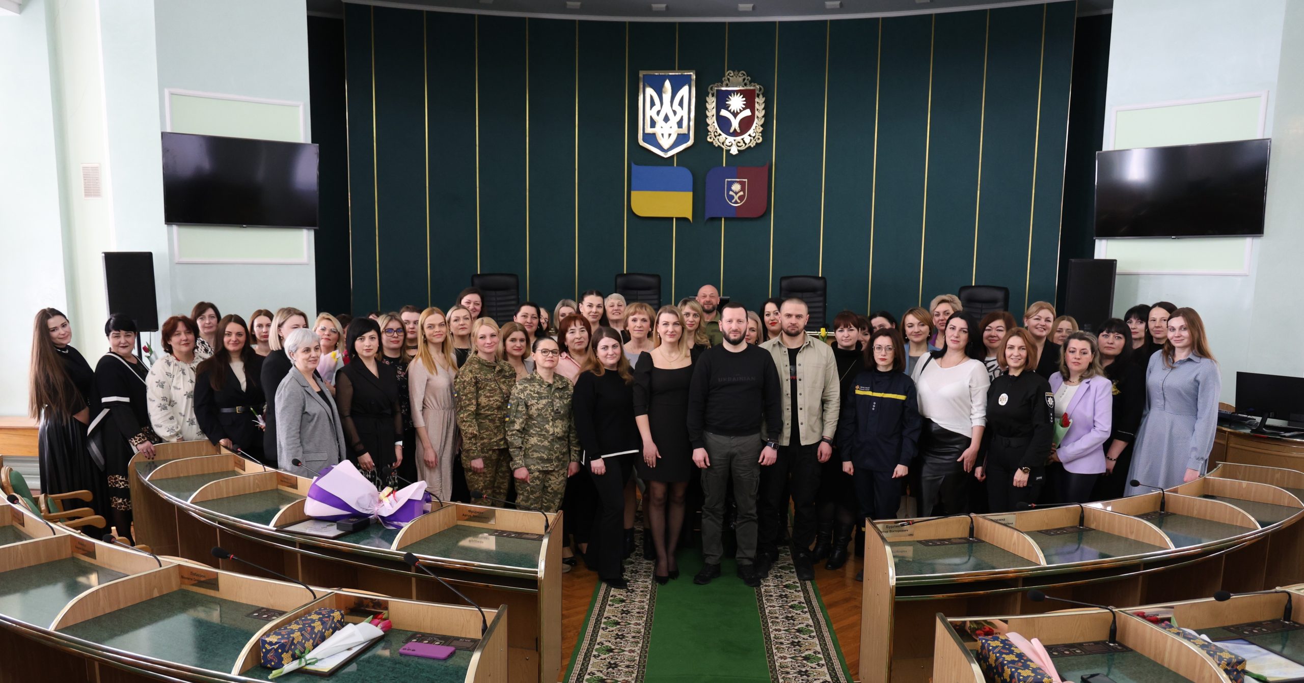 Хмельниччина вітає із Міжнародним жіночим днем