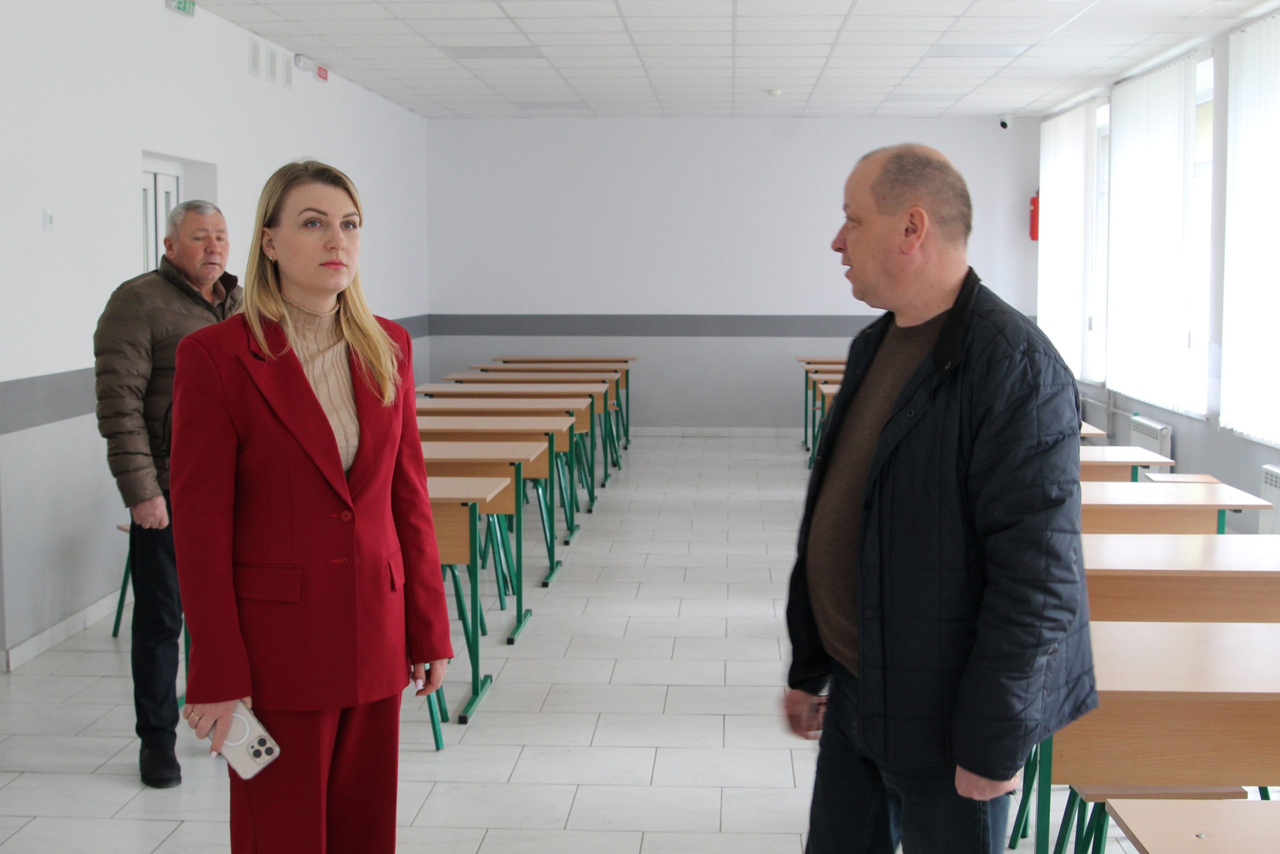 Оксана Вжешневська відвідала освітні заклади Закупненської громади