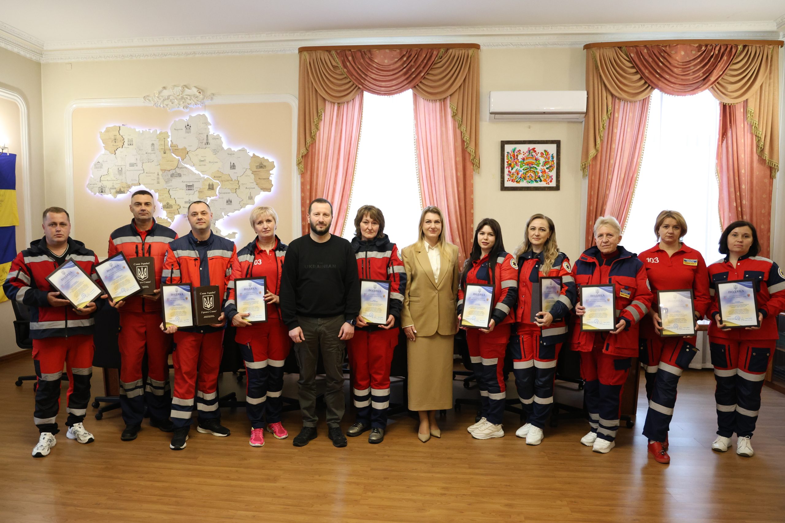 На Хмельниччині відзначено працівників екстреної медичної допомоги