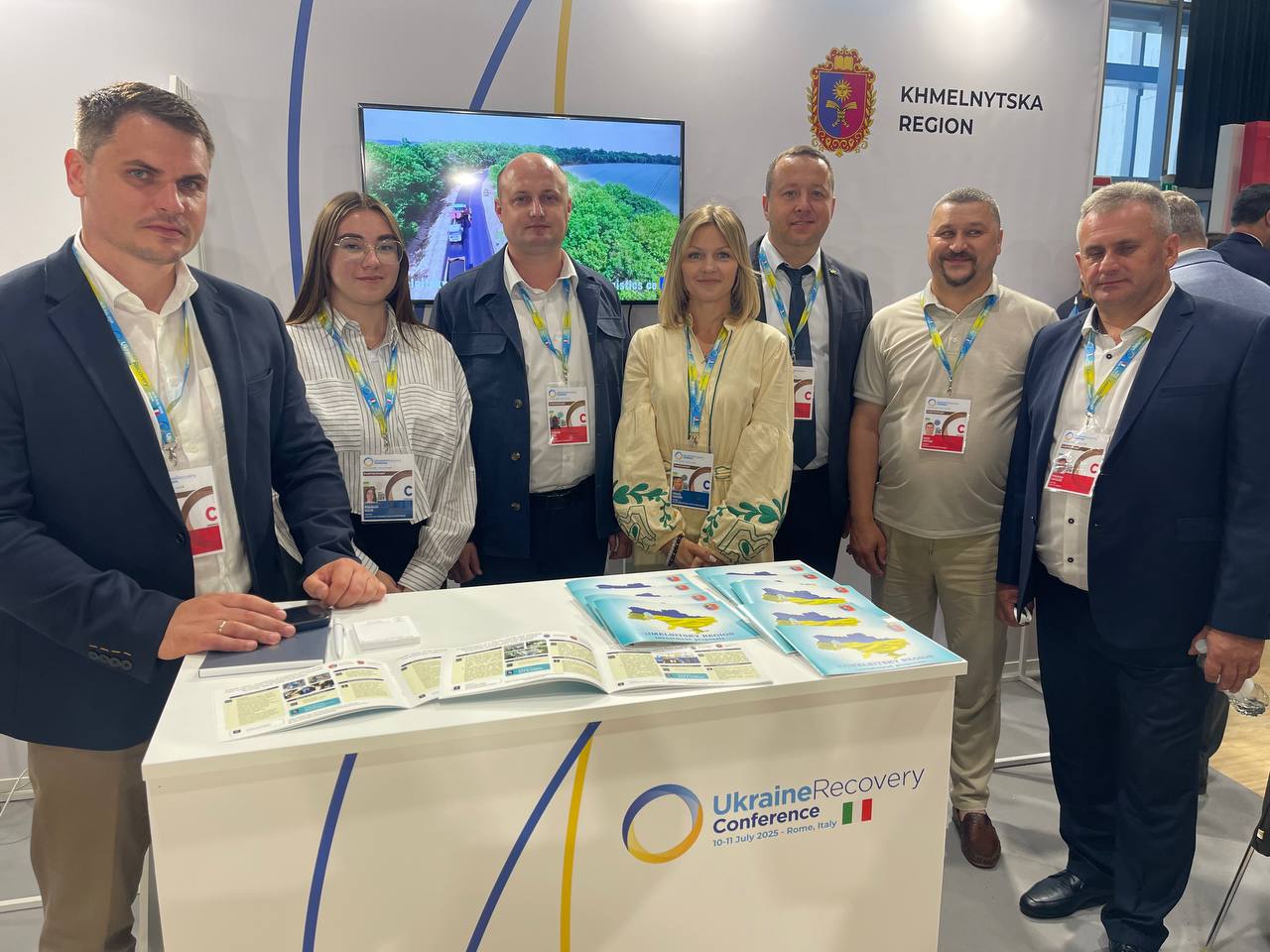 Делегація Хмельниччини на Ukraine Recovery Conference 2025 у Римі