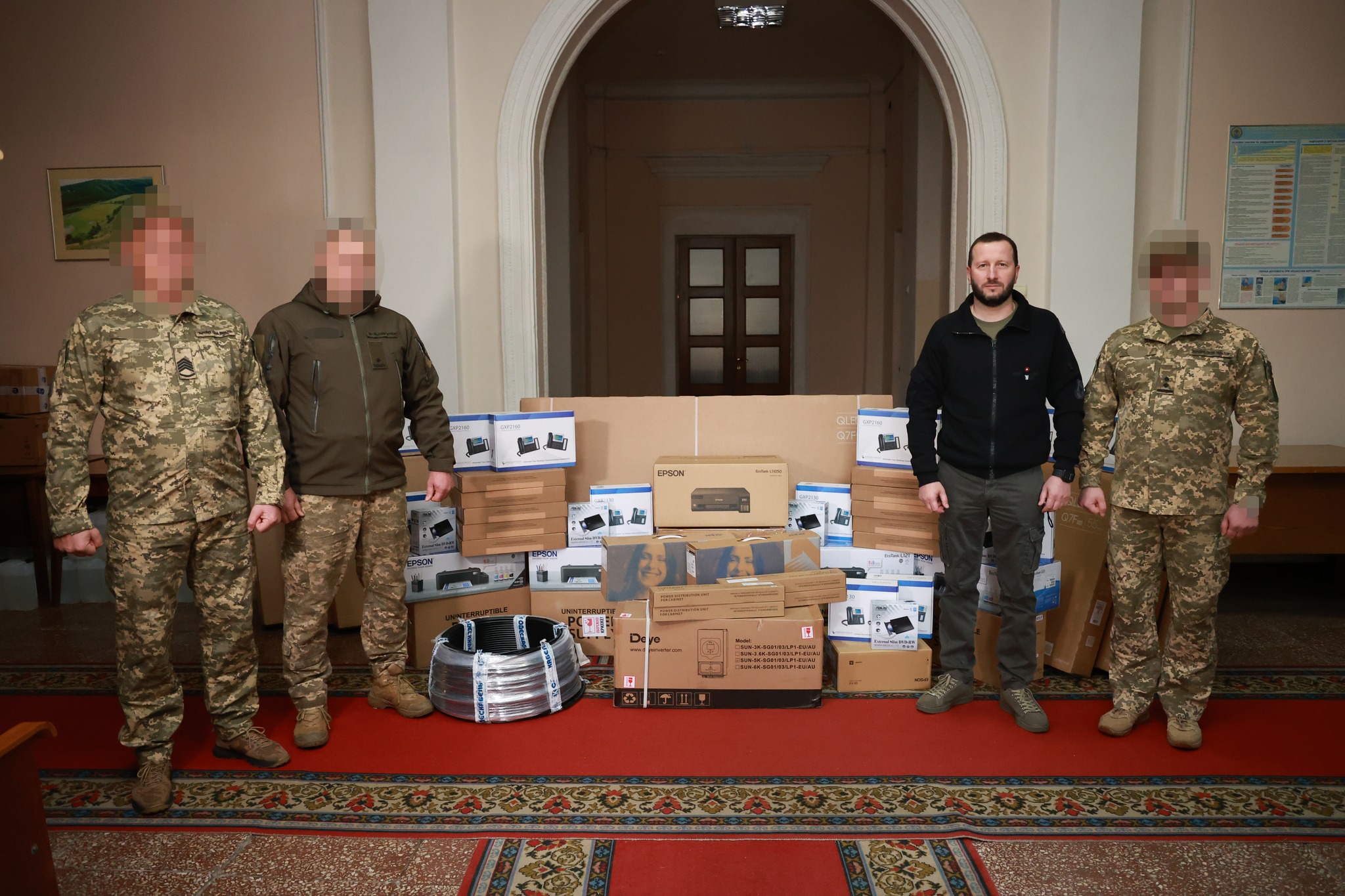 Сергій Тюрін передав необхідне обладнання одному з підрозділів Хмельниччини