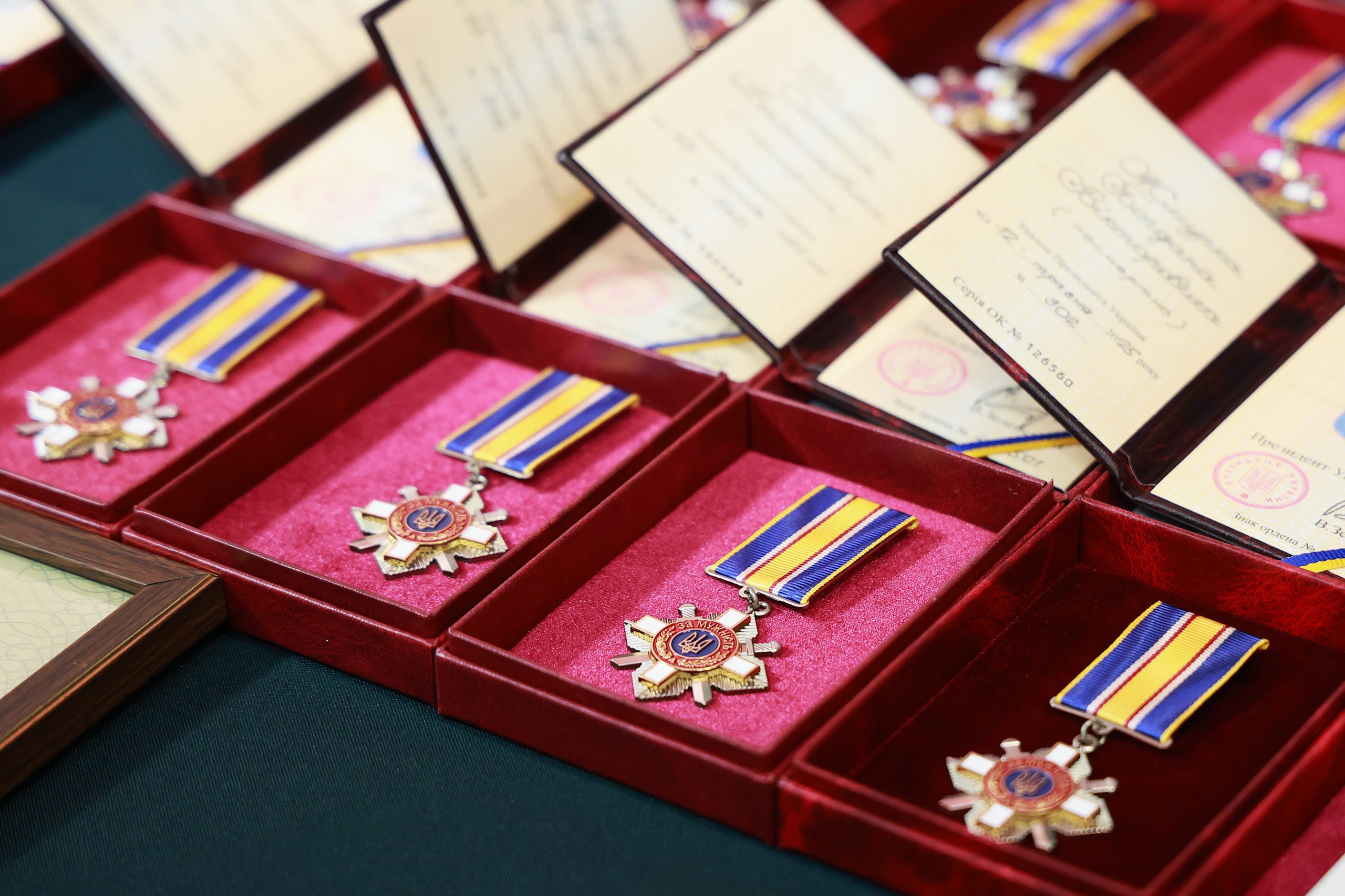 Сергій Тюрін вручив державні нагороди родинам загиблих Героїв