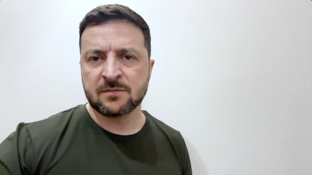 Повинно бути значно більше тиску на всі схеми, які дозволяють працювати російському воєнному виробництву – звернення Президента