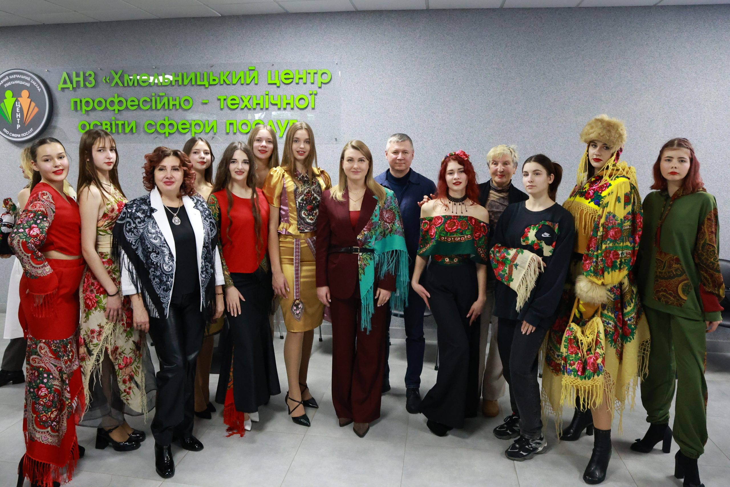 «Нове життя української хустки»: традиції у сучасному стилі