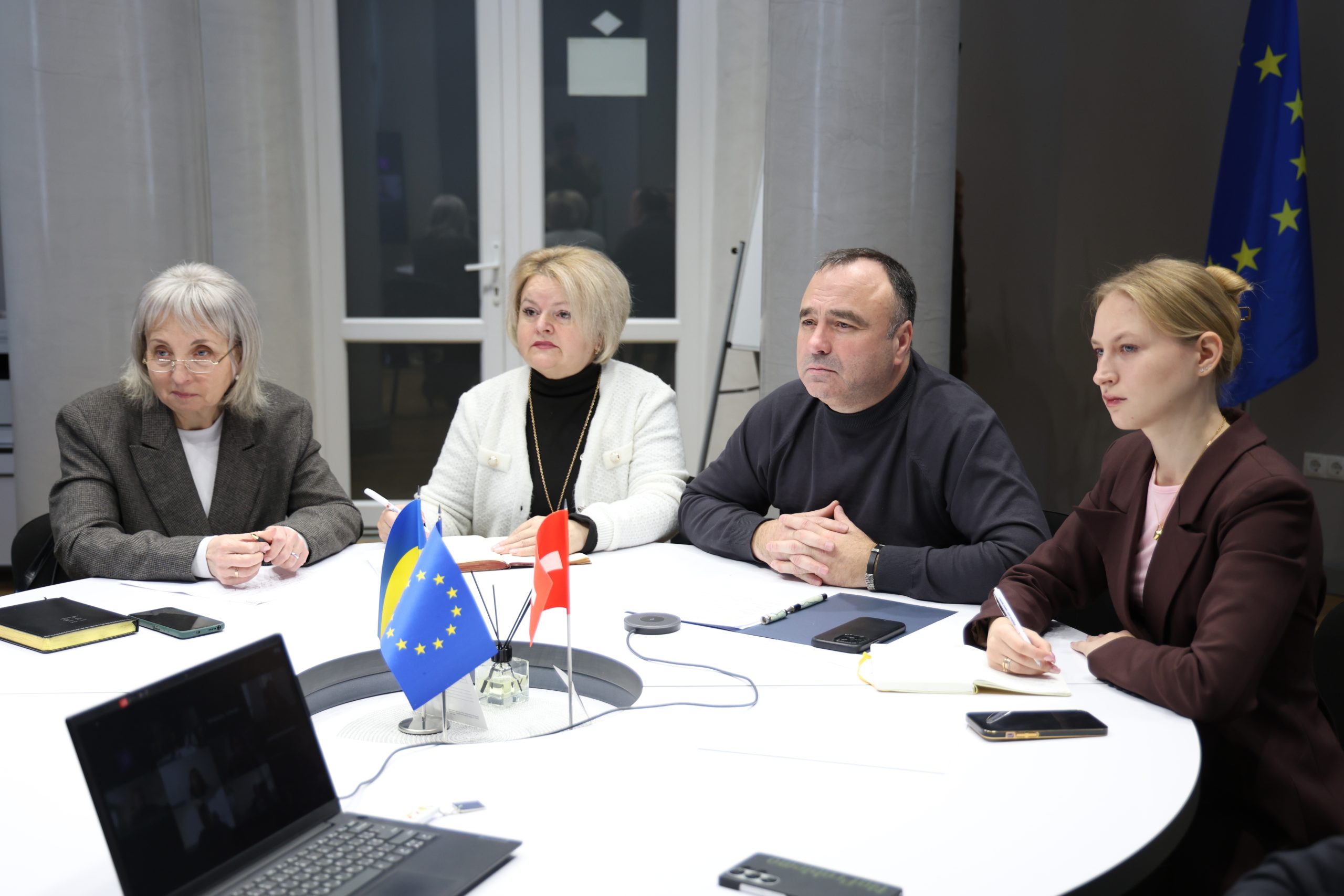 В ОВА відбулася онлайн-зустріч щодо подальшого перебування евакуйованих до Польщі українських дітей та осіб з інвалідністю