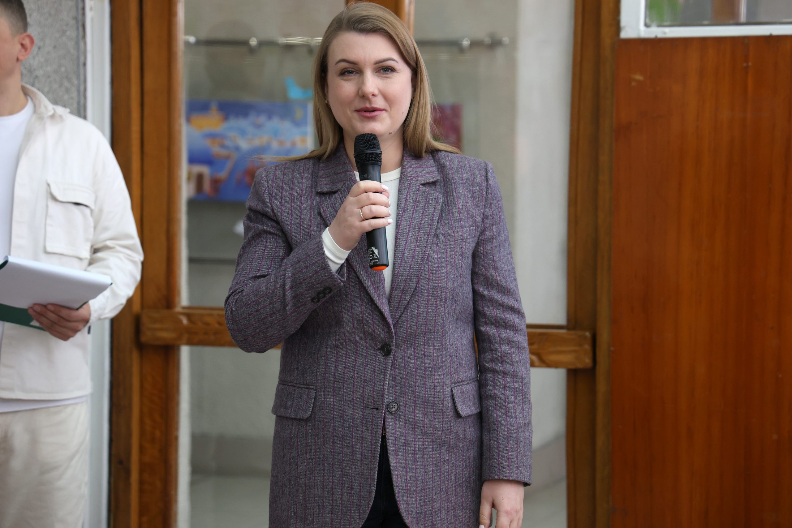 Між Хмельниччиною та Херсонщиною відбувся поетичний телеміст «Поезія, що єднає серця»