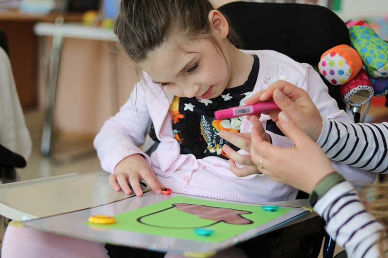 Соціальні послуги для родин із дітьми на Хмельниччині: як перевірити та що робити, якщо послуги немає