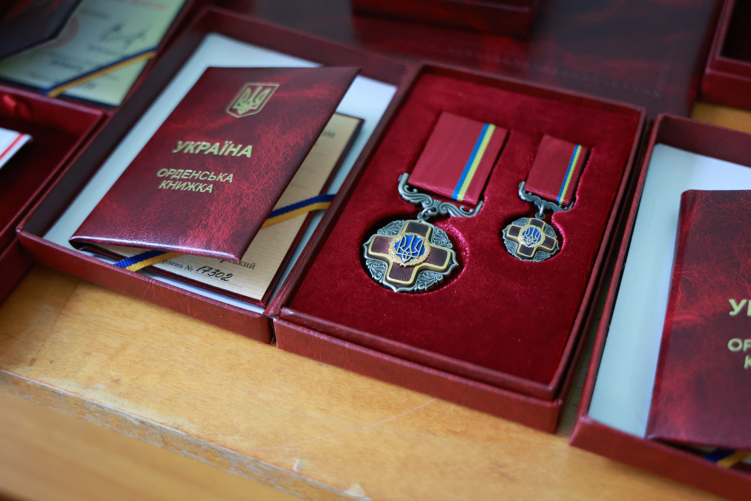 Сергій Тюрін вручив відзнаки визначним подолянам